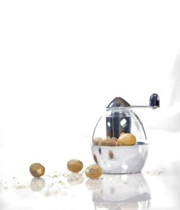 In the Winter Kitchen: Nutmeg Image